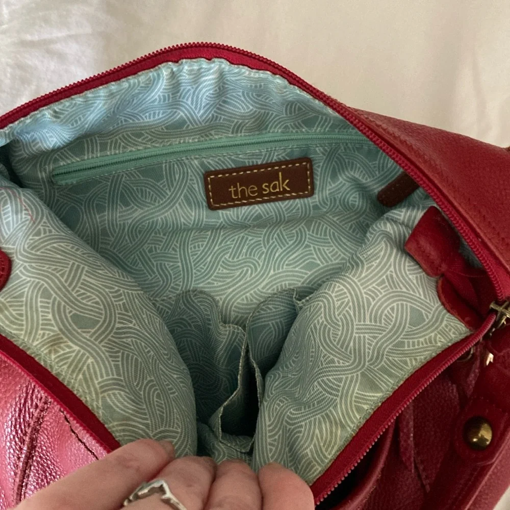 The Sak Red Leather Shoulder Bag - Picture 7 of 12